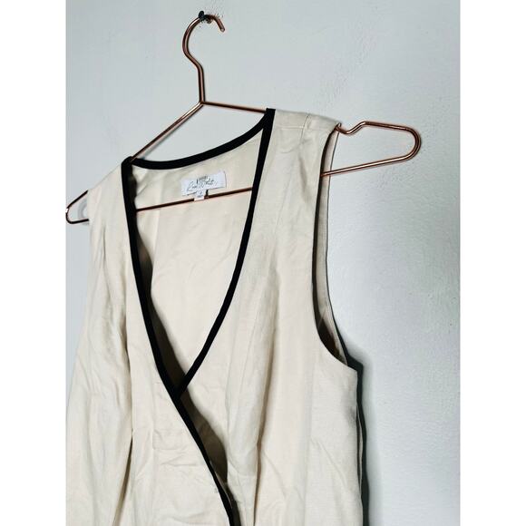 LOVE, WHIT Off White V-Neck Black Lined Front Button Suiting Dress size 2 - Picture 5 of 10